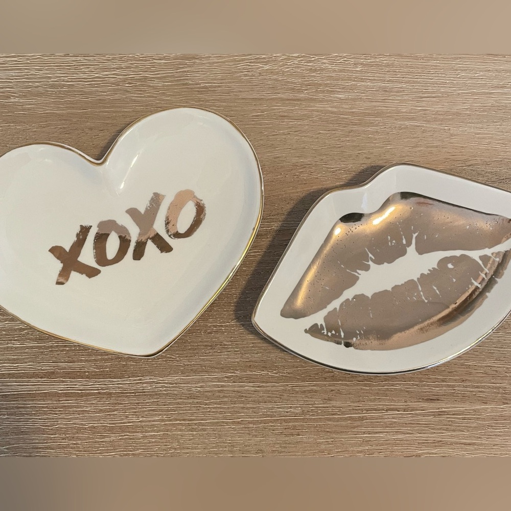 ❤️SOLD❤️New Z Gallerie Heart and Lips Shaped Decorative Trinket Dishes